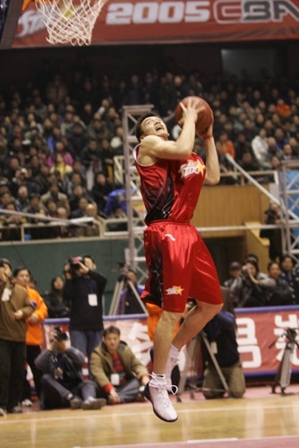 今夏将告别NBA之人：保罗可能告别 湖人2将或黯然离开