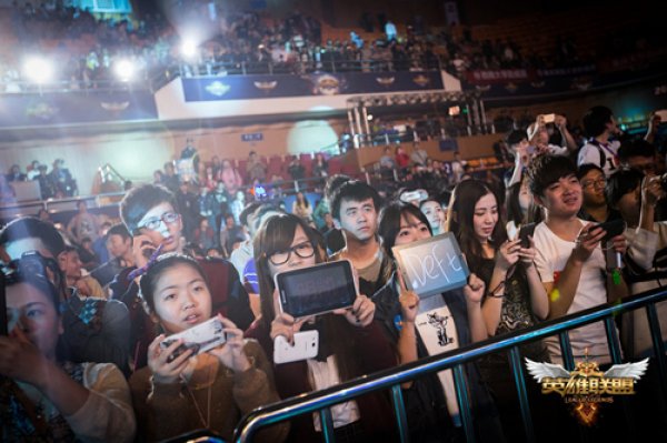 Heroic因在ESL Pro League S20比赛中使用Snap Tap而被取消第一张地图的资格